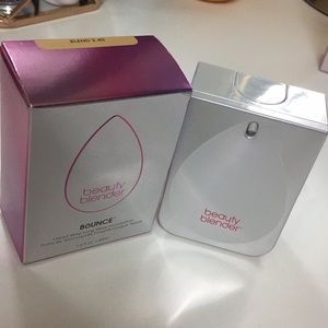 Beauty Blender Bounce long wear foundation